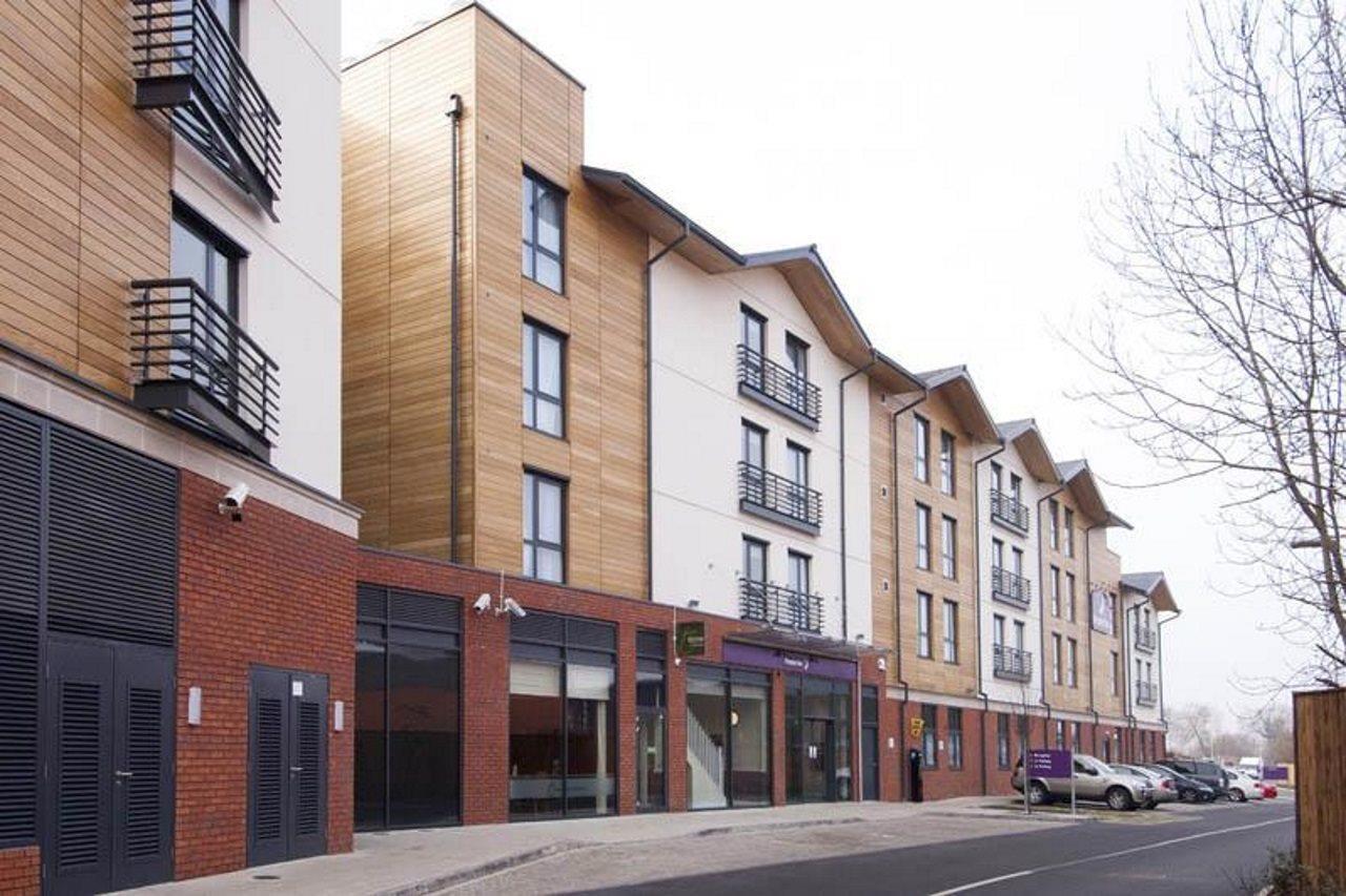 Premier Inn Stratford Upon Avon Waterways Экстерьер фото