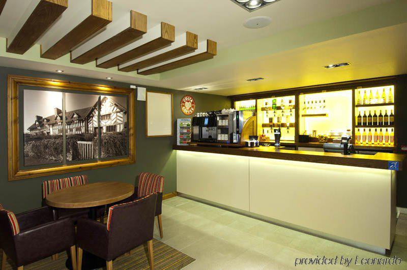 Premier Inn Stratford Upon Avon Waterways Экстерьер фото